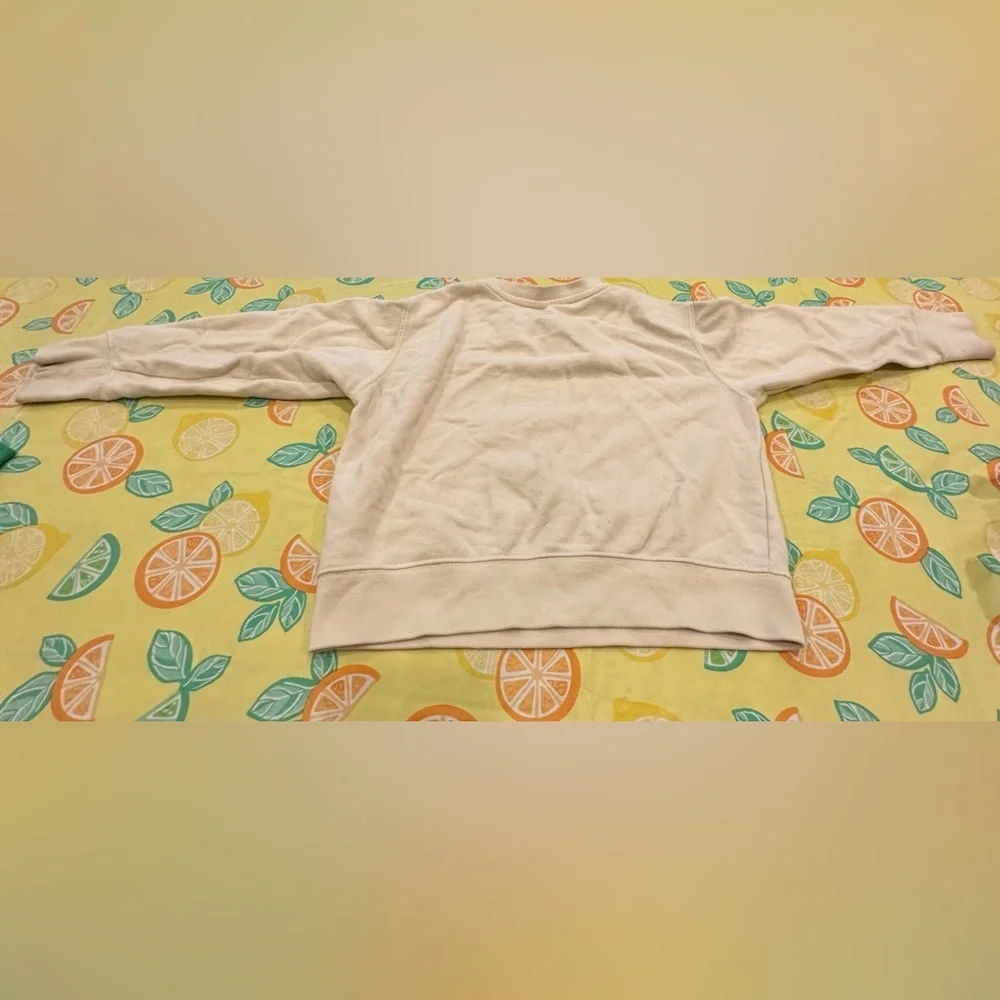 Old Navy Cream Color Sweater Size: 5/6